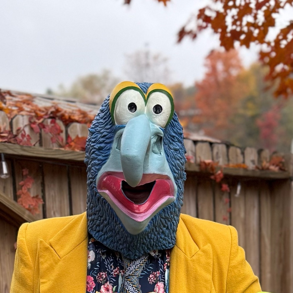 Disney Vintage Gonzo mask from Jim Hinson’s Muppets